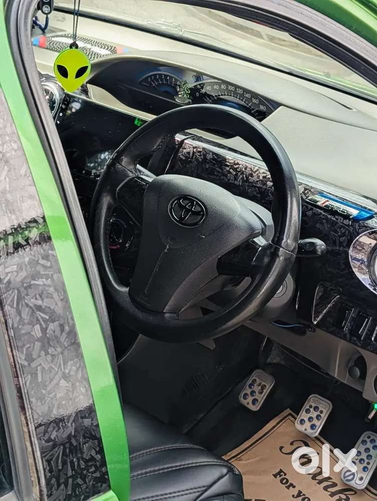 Toyota Etios Liva 2016