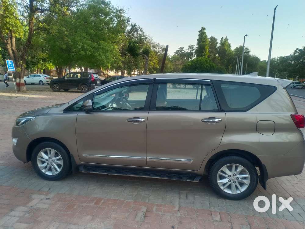 Toyota Innova Crysta [2020-ongoing] 2.4 Gx At 7 Str, 2020, Diesel