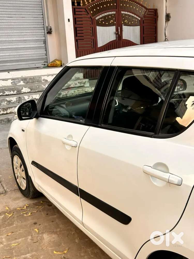 Maruti Suzuki Swift 2014 Petrol 42000 Km Driven