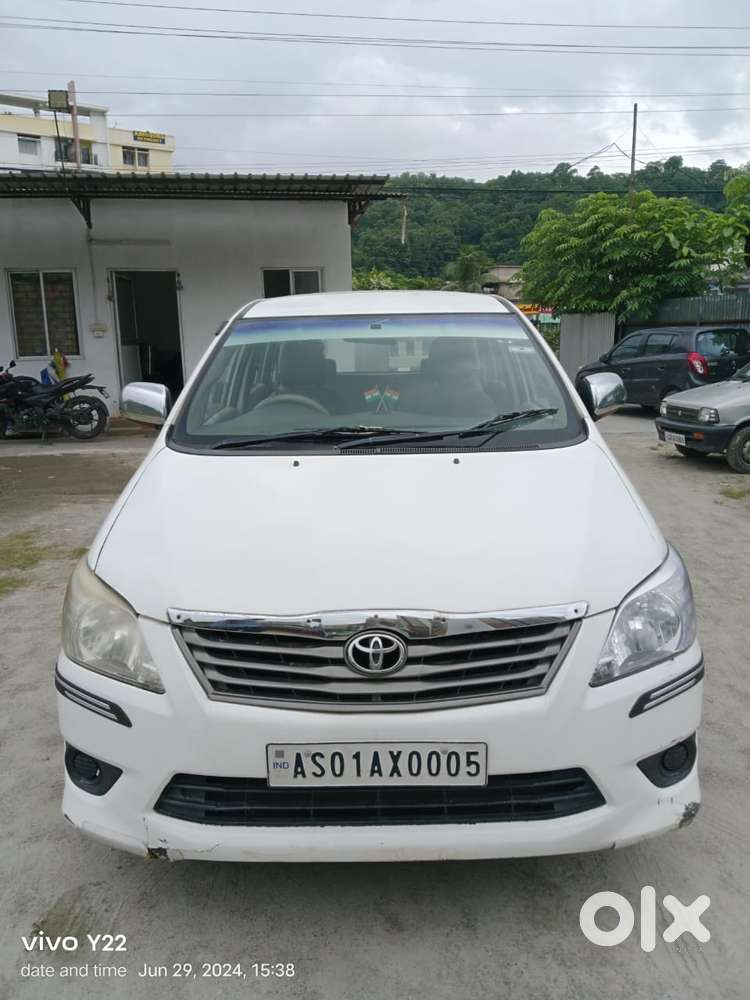 Toyota Innova 2.5 E 7 Str, 2011, Diesel