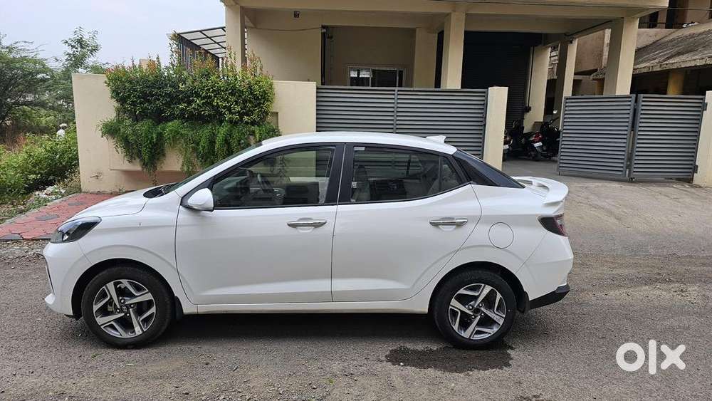 Hyundai Aura 2024 Petrol 7400 Km Driven