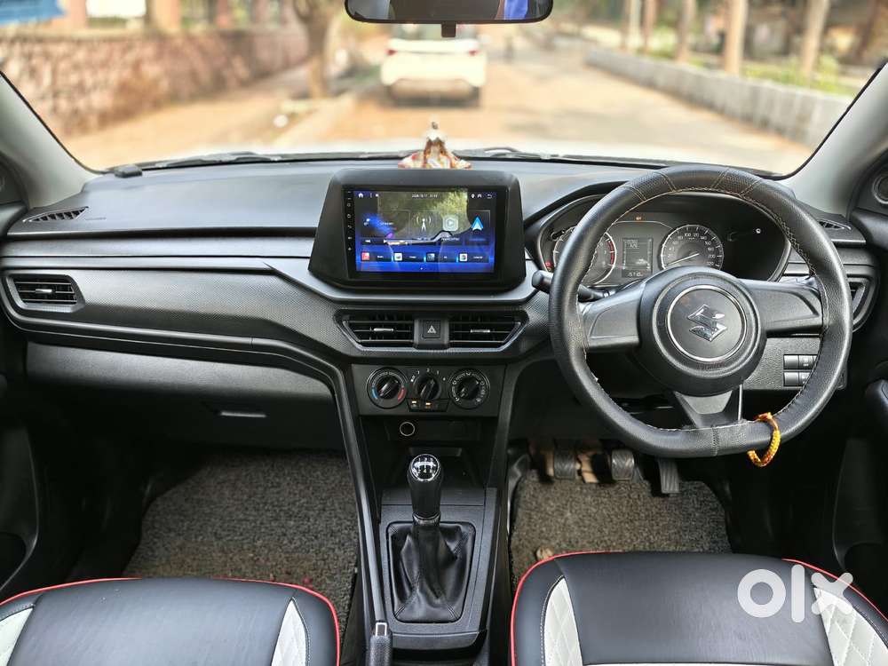 Maruti Suzuki Brezza Lxi S-cng, 2025, Cng & Hybrids