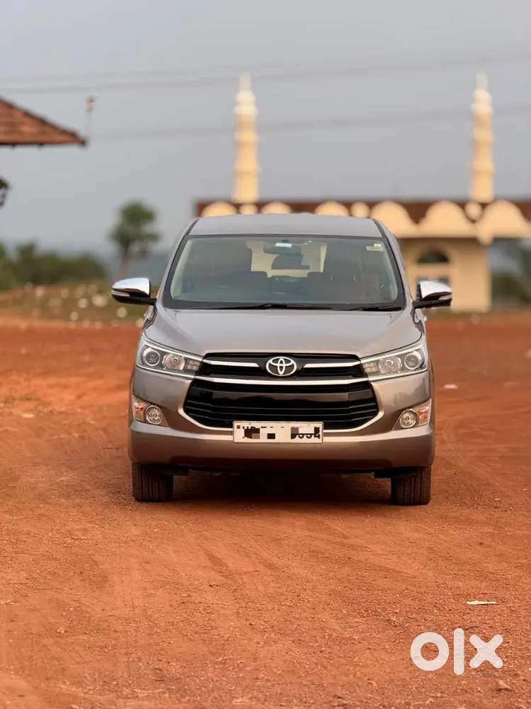 Innova Crysta  2.8