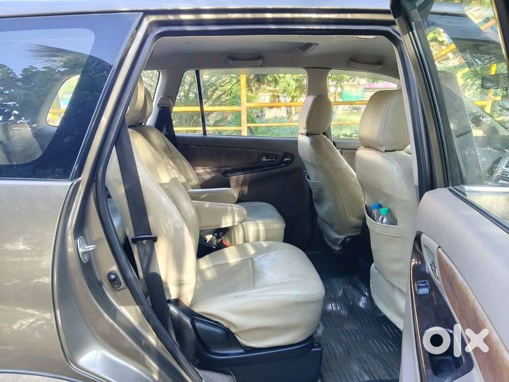 Toyota Innova 2.5 V 7 Str, 2015, Diesel