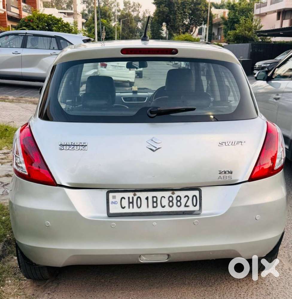 Maruti Suzuki Swift Zdi Plus, 2015, Diesel
