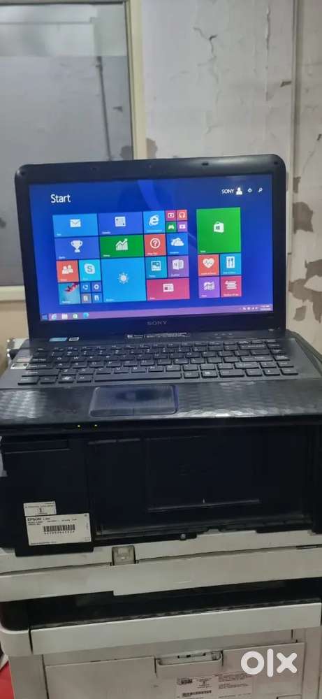 Sony i5, 500gb HDD, 4gb RAM, window 8.1