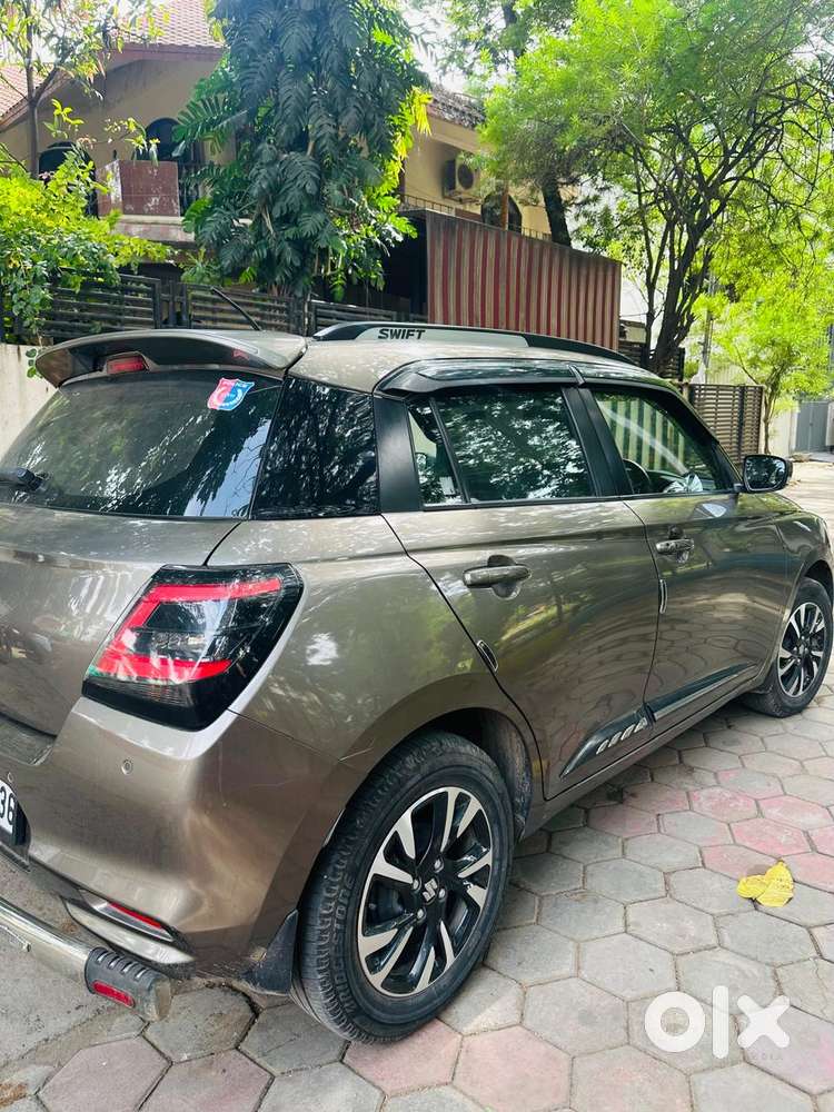 Maruti Suzuki Swift Zxi Plus, 2025, Petrol