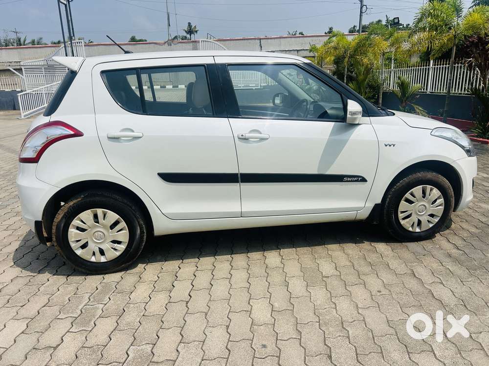 Maruti Suzuki Swift Vxi, 2014, Petrol