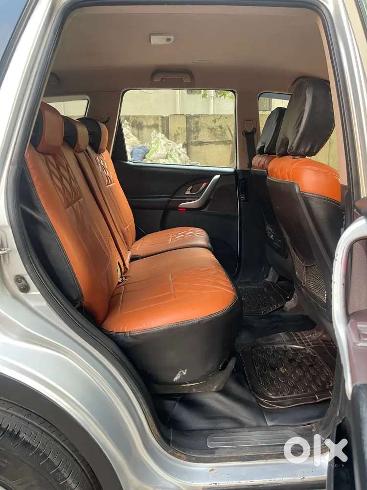 Mahindra Xuv500 2015