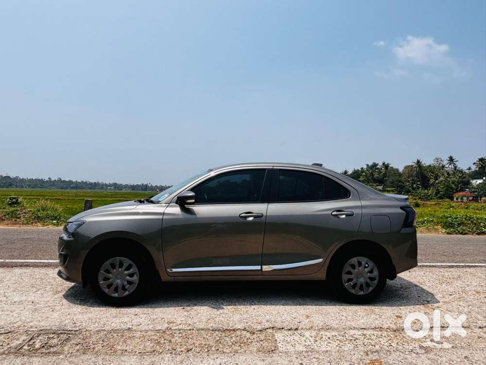 Maruti Suzuki Swift Dzire Vxi Optional, 2024, Petrol