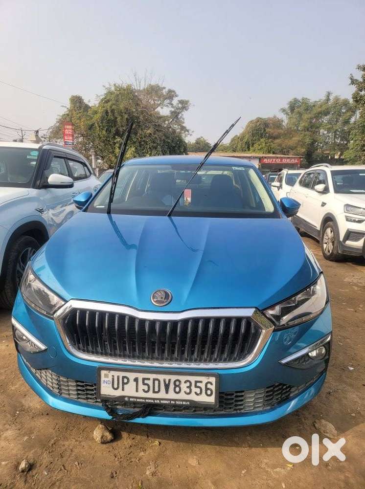 Skoda Slavia 1.0 Ambition Tsi At, 2022, Petrol