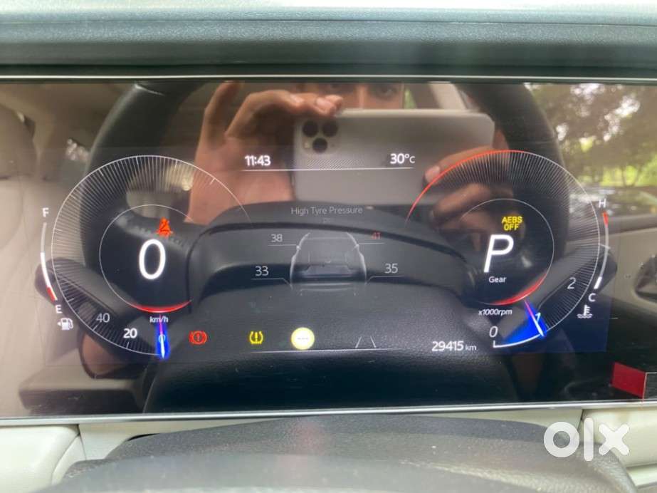 Mahindra Xuv700 2.2 Ax 7 Diesel At Luxury Pack Str Awd, 2023, Diesel