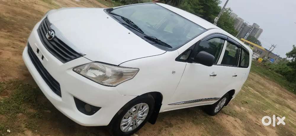 Toyota Innova Diesel Gx 2016
