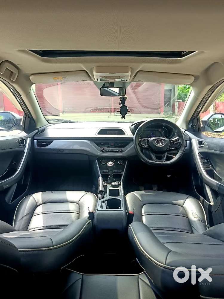 Tata Nexon Top Model Sunroof Diesel
