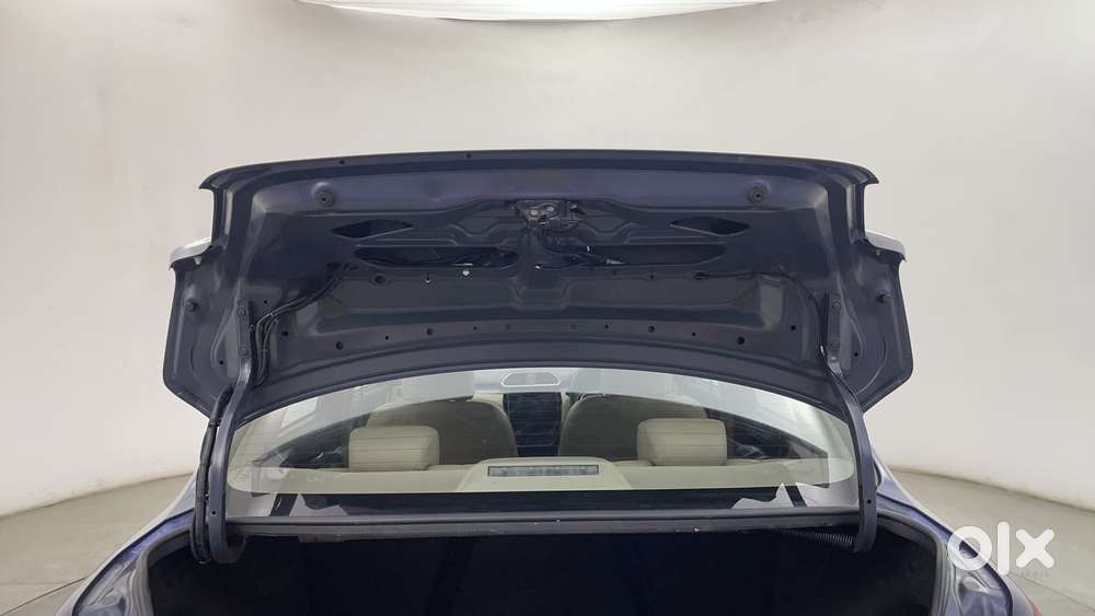 Maruti Suzuki Dzire 1.2 Zxi Plus, 2022, Petrol