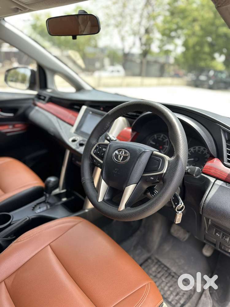 Toyota Innova Crysta 2.8 Gx At 8 Seater, 2019, Diesel