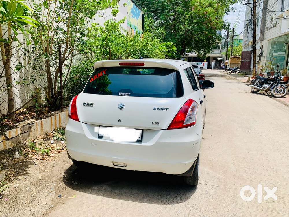Maruti Swift 1.2 Lxi 2016