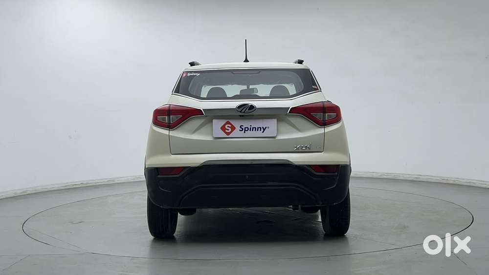Mahindra Xuv300 W6, 2022, Petrol