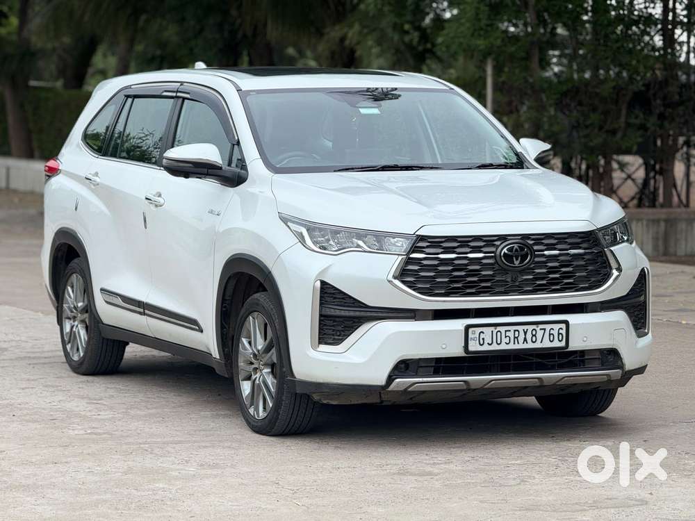 Toyota Innova Hycross 2.0 Zx (o) Hybrid 7 Str, 2024, Petrol
