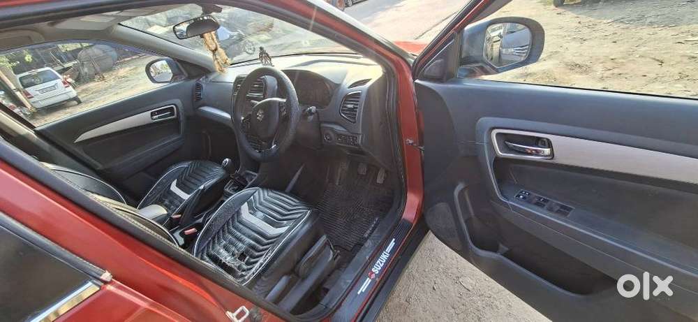 Maruti Suzuki Vitara Brezza Zdi+ Mt, 2017, Diesel