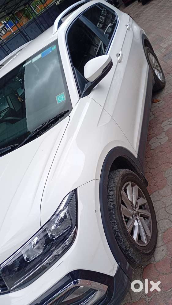 Volkswagen Taigun 1.0 Tsi Highline At, 2022, Petrol