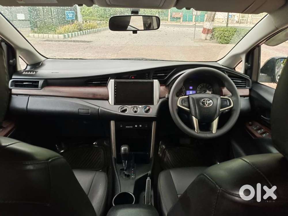 Toyota Innova Crysta 2.8 Gx At, 2017, Diesel