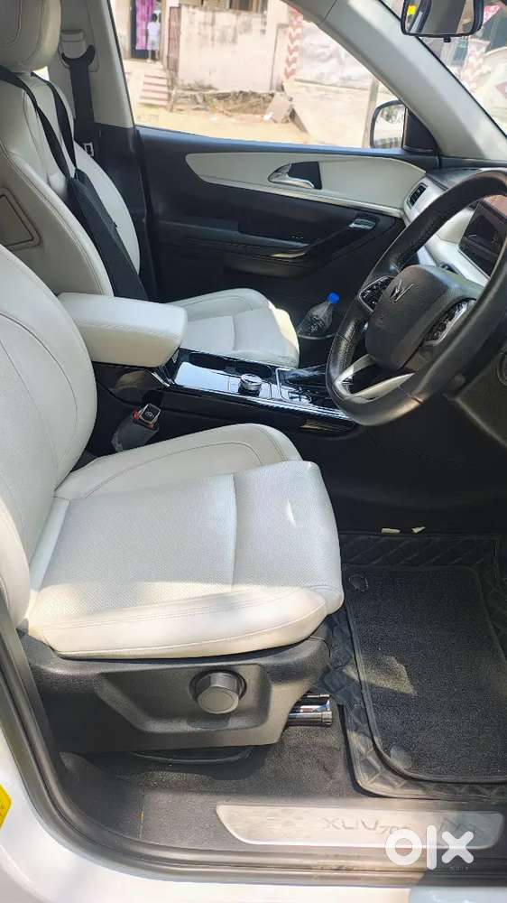 Mahindra Xuv700 2022 Diesel Well Maintained