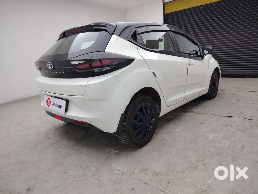 Tata Altroz 1.2 Xm Plus, 2023, Petrol