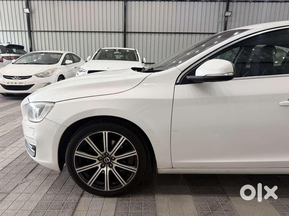 Volvo S60 D5 Inscription, 2015, Diesel