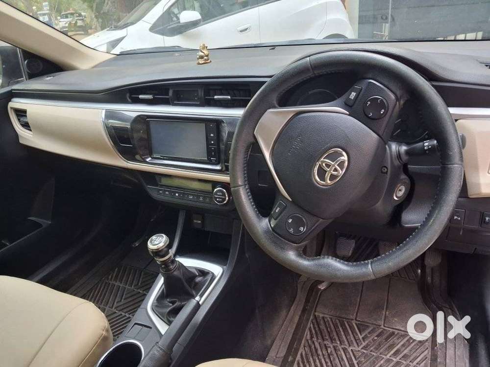 Toyota Corolla Altis 1.8 G, 2015, Petrol