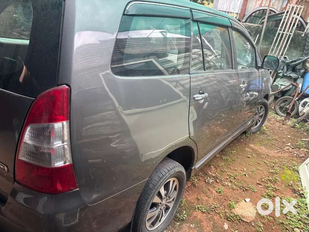Toyota Innova 2012 Diesel Well Maintained Company Service Record