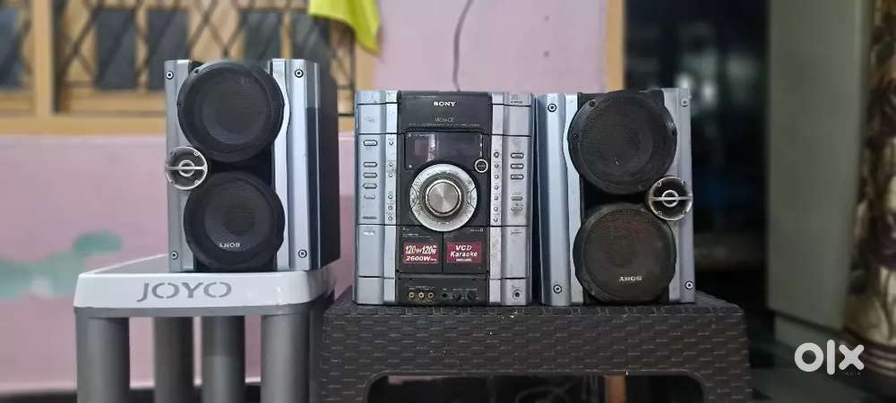 Sony  3 CD and cassette player