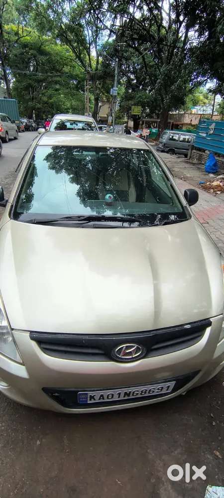 Hyundai I20 Magna Petrol 2011