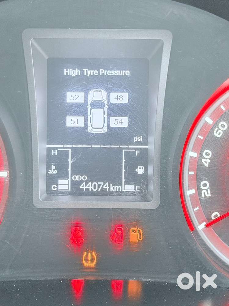 Mahindra Xuv300 Petrol 2022