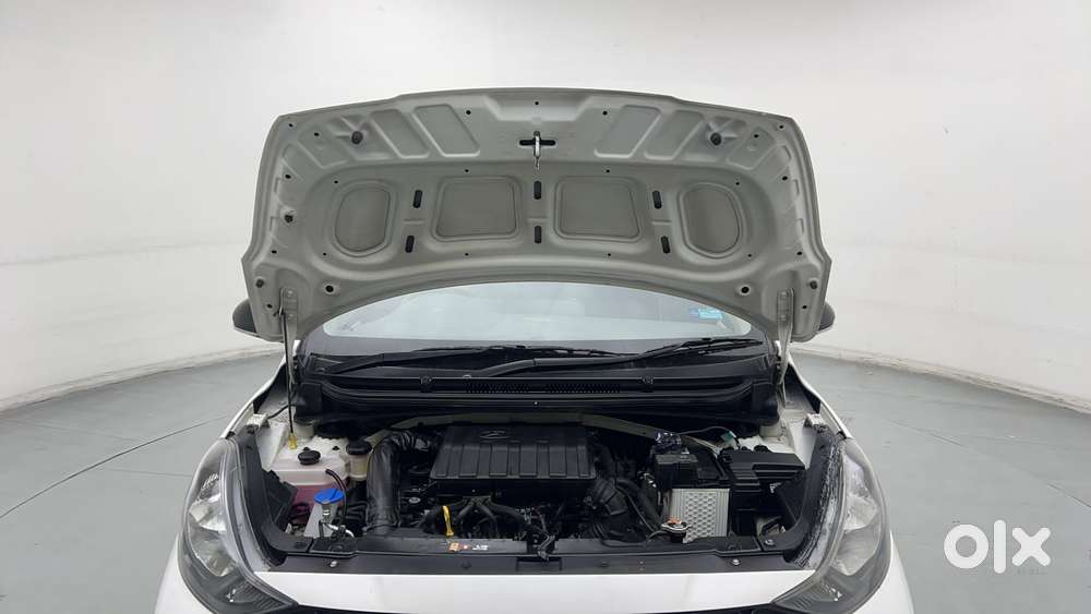 Hyundai Aura 1.2 Sx Cng, 2024, Cng & Hybrids