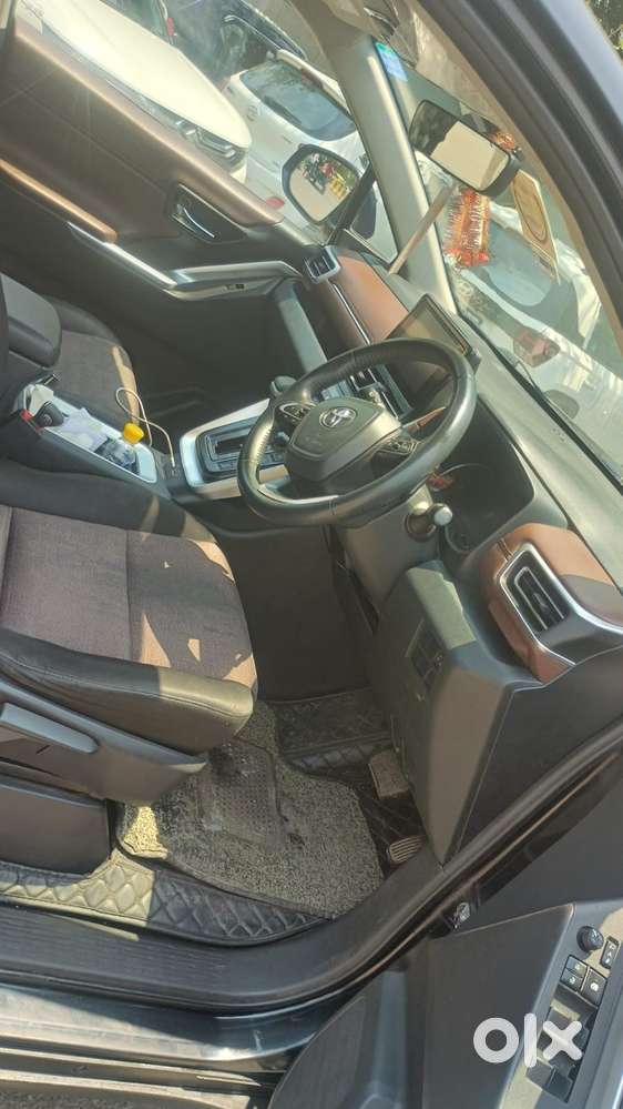Toyota Innova Hycross 2.0 Vx Hybrid 8 Str, 2023, Petrol
