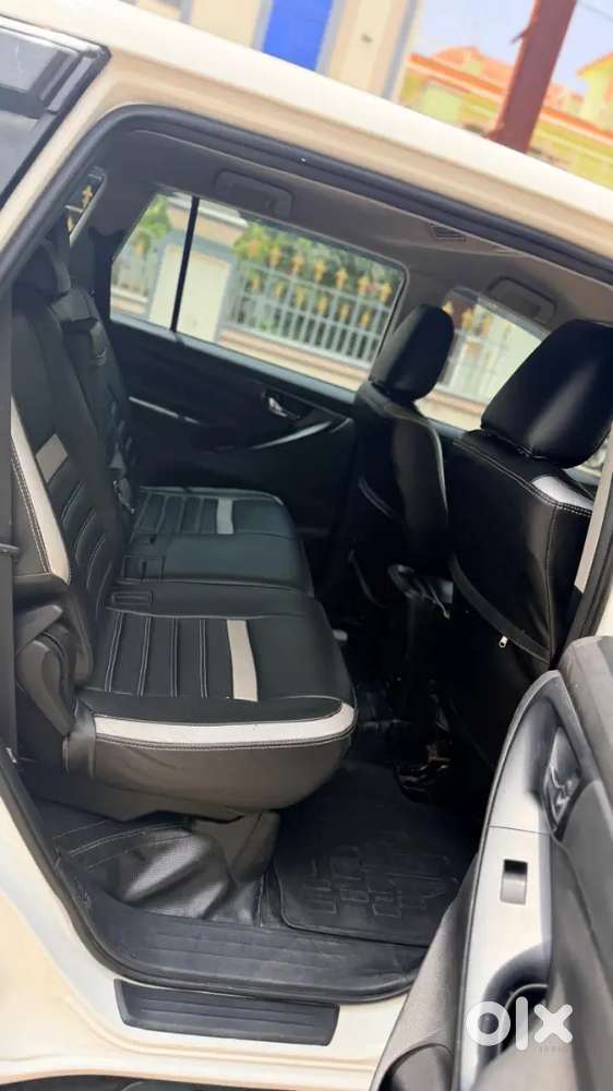 Toyota Innova Crysta 2019 Diesel 8 Setter