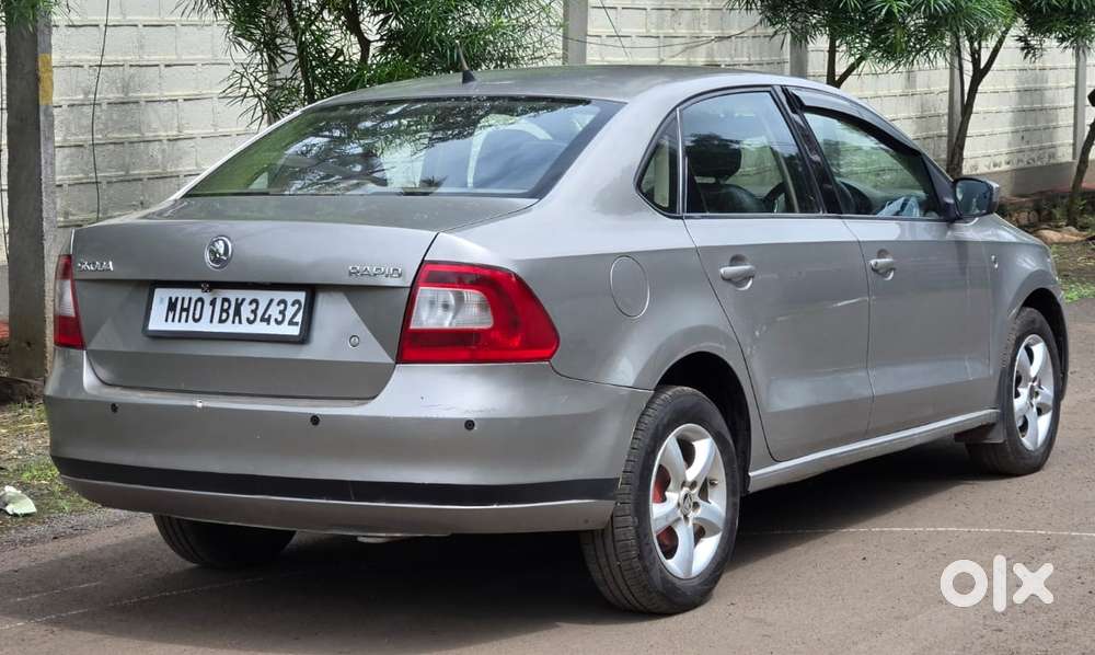 Skoda Rapid 2013-2016 1.6 Mpi At Elegance, 2013, Petrol