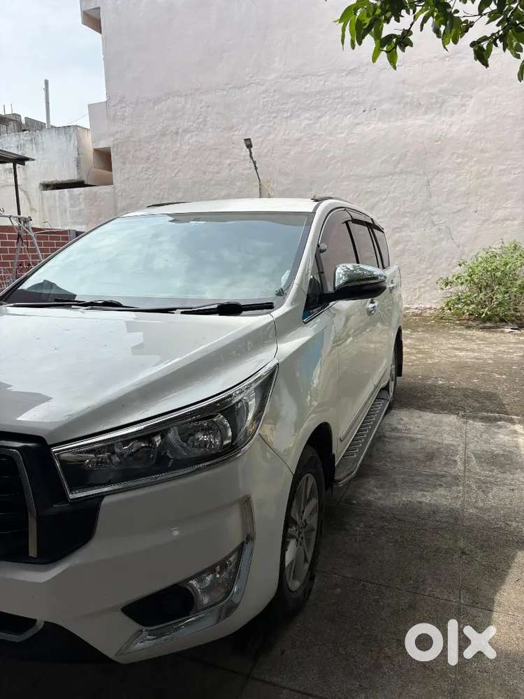 Toyota Innova Crysta 2019