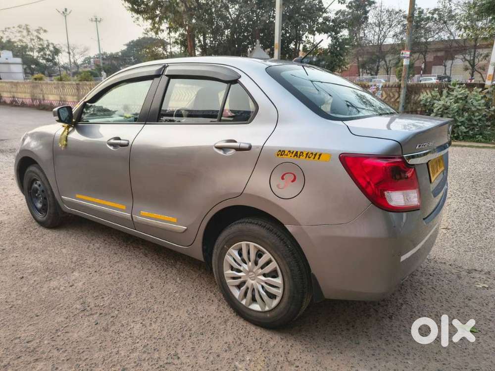 Maruti Suzuki Dzire 1.2 Vxi, 2022, Petrol