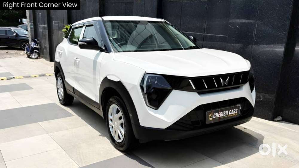 Mahindra Xuv 3xo Mx1 Pm Mt, 2024, Petrol