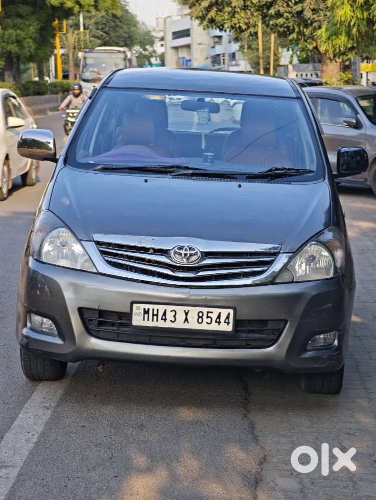 Toyota Innova 2009 Diesel 7 Str