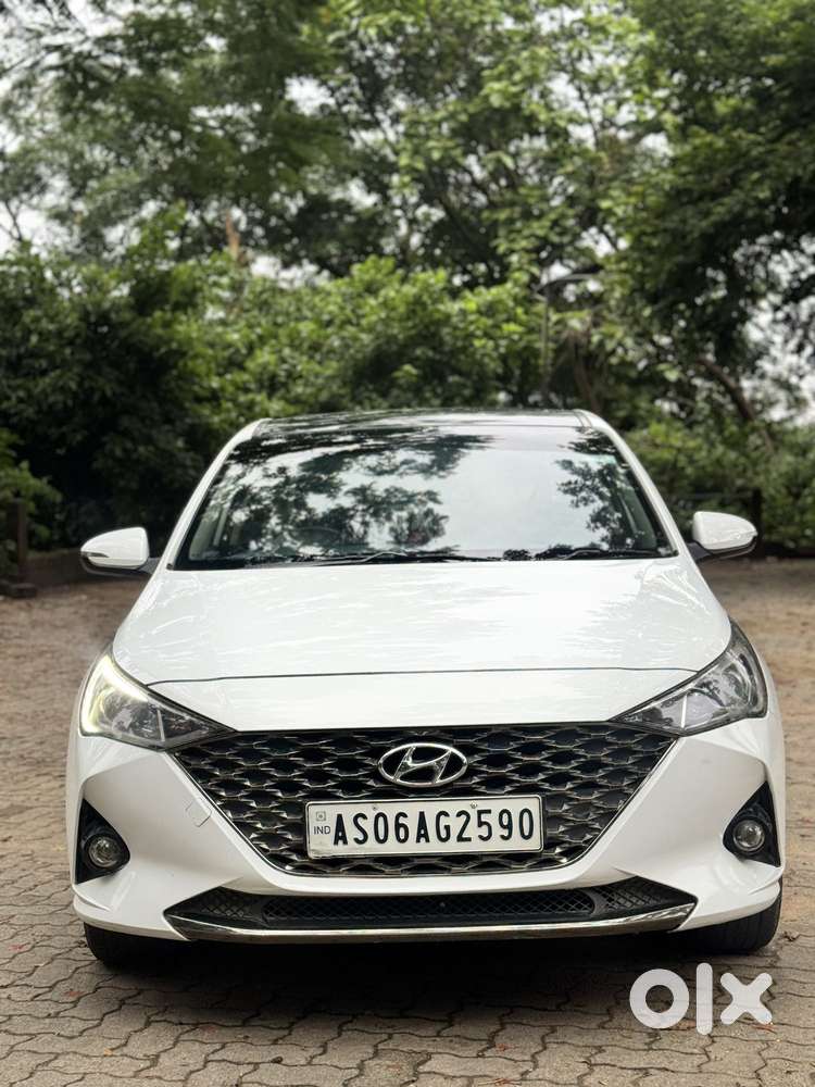 Hyundai Verna 1.5 Sx Petrol Mt, 2022, Petrol