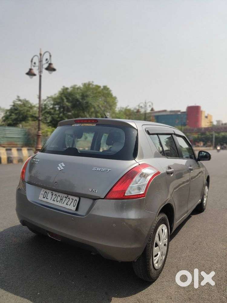 Maruti Suzuki Swift Vxi + Manual, 2015, Petrol