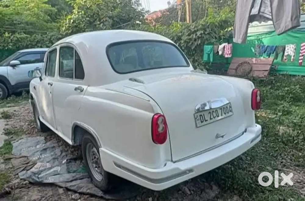 Ambassador Ambassador 2011 Petrol Well Maintained