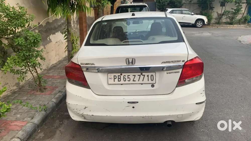 Honda Amaze  S Idtec 2014 Alloy Wheels,adjustable Seat.all Orignal.