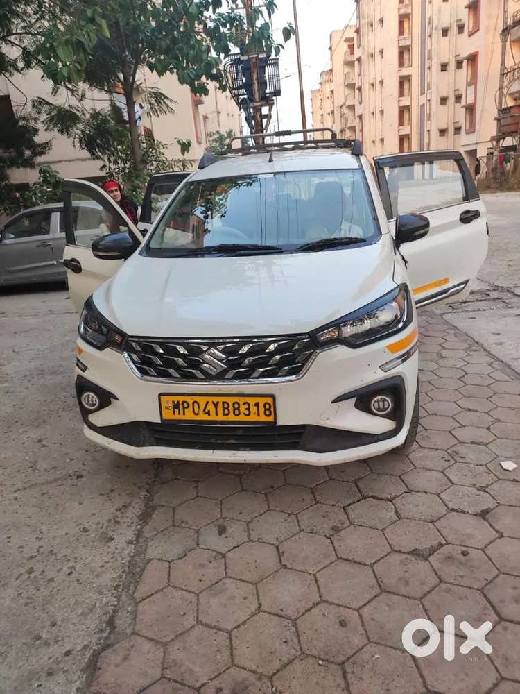 मात्र 18 महीने पुरानी हे आयकर विभाग में लगी थी