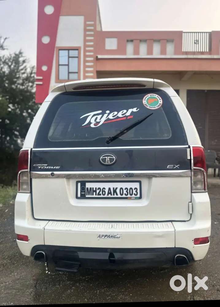 Tata Safari Storme 2013