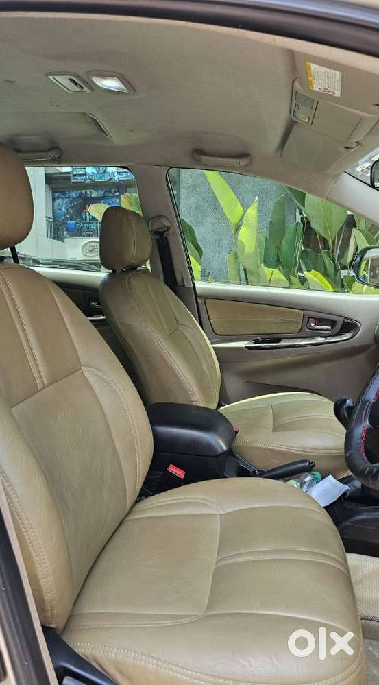 Toyota Innova 2.5 Vx 7 Seater Bs Iv, 2016, Diesel