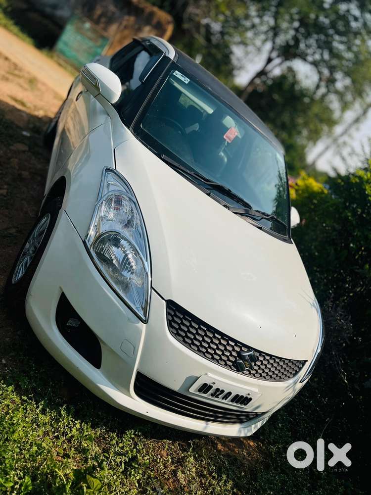 Maruti Suzuki Swift 2015 Diesel 90000 Km Driven